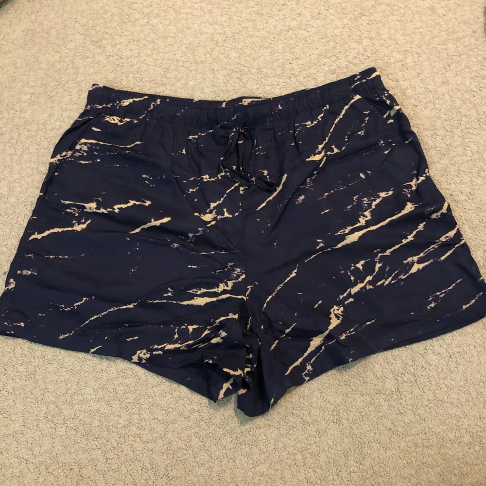 Gap shorts. Size L.